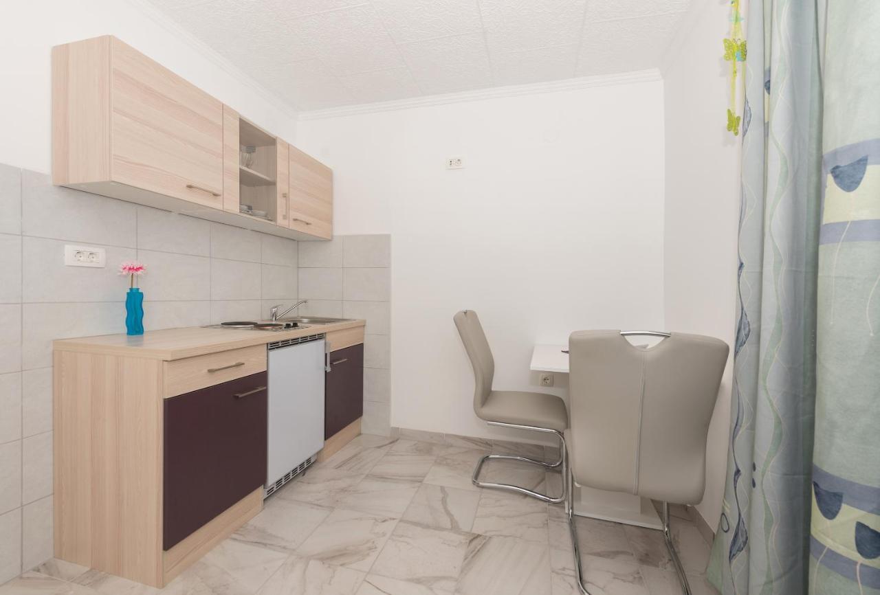 Apartments Calla Makarska Eksteriør billede