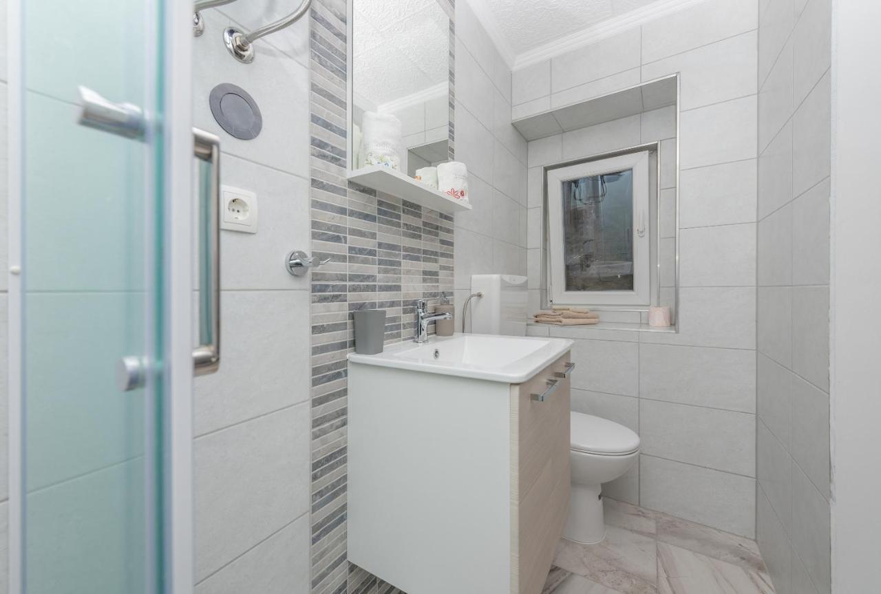 Apartments Calla Makarska Eksteriør billede